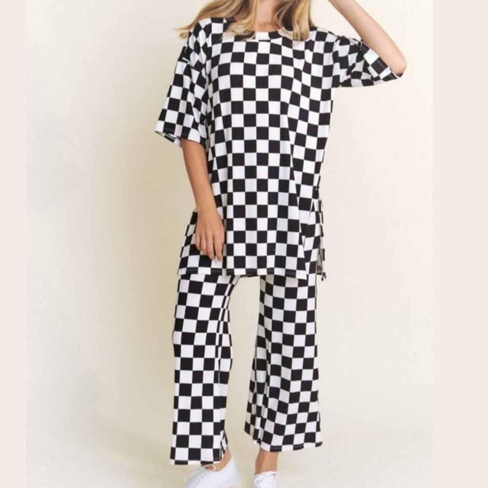 New Checkered Top & Pant Set - Picture 2 of 3